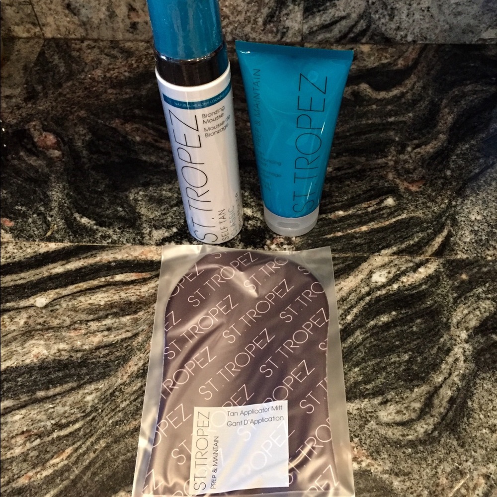 St. Tropez Tanning Mousse and Exfoliation Kit
